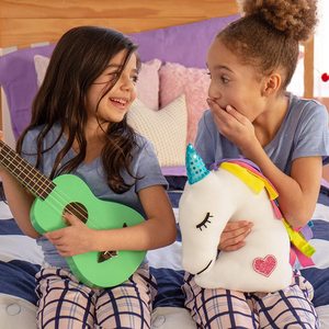 Kit de Bricolage 2026 : Créez Votre Propre Cadeau de Noël – Coussin Licorne Arc-en-ciel en Feutre Doux Géant Facile à Nouer (Sans Couture) pour Enfants - Product Image 5