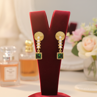 Boucles d'oreilles pendantes élégantes en zircon vert imitation perle, plaquées or, géométriques, tendance, pour femmes, pour mariage et usage quotidien