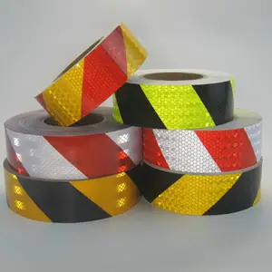 Waterproof Safety Arrow Yellow And Black Advertising Reflective Sheeting Warning Tape