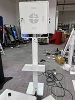 Photomaton moderne 15,6 pouces avec écran tactile et flight case pour événements