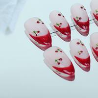 Ongles artificiels de haute qualité; Style français de cerise peint à la main rouge; Vente en gros d'usine réutilisable.