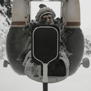 Raqueta de Pickleball Profesional y Duradera de Fibra de Carbono con Núcleo de Panal de Abeja de 16 mm y Propulsión Gen 3 para Entrenamiento y Entretenimiento - Product Image 3
