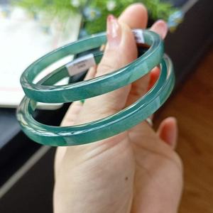 Bracciale Aimgal in Giada Verde Blu Ghiaccio Naturale del Guatemala 10mm per Coppie, Certificato NGTC - Product Image 1