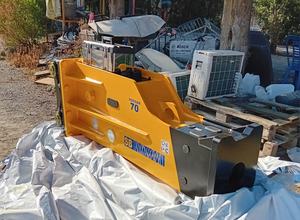 Martillo Hidráulico para Excavadoras de 16-21 Toneladas, Tipo Caja, Motor, Cincel, Nuevo, con 1 Año de Garantía Certificada - Product Image 6