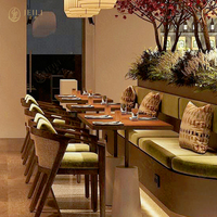 Ensemble de meubles de bar d'hôtel de café de restaurant personnalisé Table et chaises de café en bois moderne Solution de design d'intérieur à guichet unique