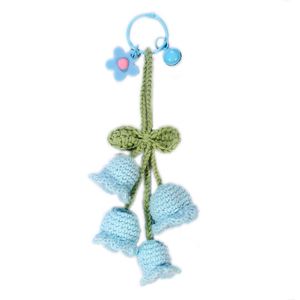 Porte-clés Bohème Fait Main en Laine au Crochet, Breloque de Sac, Pendentif, Accessoire pour Femme et Fille, Motif Fleur en Peluche Tressée, Style Carillon Éolien - Product Image 5