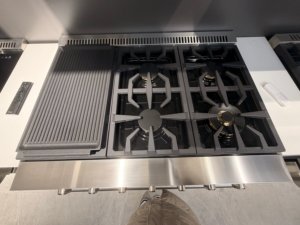 Cuisinière professionnelle à gaz 36 pouces, 6 brûleurs, Série 2, encastrable, en acier inoxydable, avec convection, allumage électronique, vapeur - Product Image 4