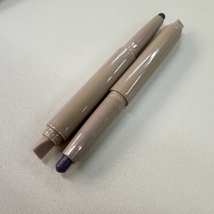 Marqueur à lèvres Shaper Étanche Vegan Crémeux 2 en 1 <span class=keywords><strong>Crayon</strong></span> à Lèvres <span class=keywords><strong>et</strong></span> <span class=keywords><strong>Crayon</strong></span> à Lèvres Personnalisé Marque Privée Peptide <span class=keywords><strong>Rouge</strong></span> à Lèvres Lipliner - Product Image 4