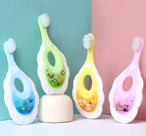 RTS ODM/OEM <span class=keywords><strong>Brosse</strong></span> <span class=keywords><strong>à</strong></span> <span class=keywords><strong>dents</strong></span> pour bébés et jeunes enfants <span class=keywords><strong>Brosse</strong></span> <span class=keywords><strong>à</strong></span> <span class=keywords><strong>dents</strong></span> <span class=keywords><strong>à</strong></span> cheveux doux ultra-fine pour les <span class=keywords><strong>dents</strong></span> primaires de <span class=keywords><strong>bébé</strong></span> de <span class=keywords><strong>1</strong></span> <span class=keywords><strong>à</strong></span> 10 ans - Product Image 3