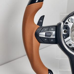 Volante in Pelle Marrone e Nero Lucido per BMW Serie F01 F10 F20 F30 F32 F36 X5 F15 F25 F80 F82 F85 F87 F90 E90, Compatibile con M5 M4 M2 M6 - Product Image 5