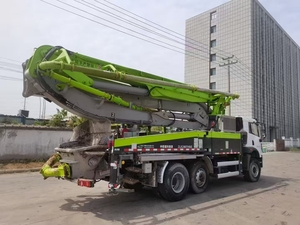 Camión Bomba de Concreto Zoomlion de 62m, 60, 58, 56, 50, 48m, Marca Líder en China, con 4 Ejes Benz, en Venta en Shanghái - Product Image 3