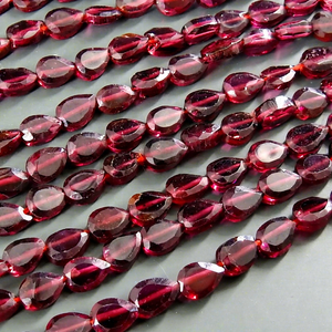 Cuentas Sueltas de Granate Rodolita Natural, Corte Marquise Facetado en Forma de Cometa, 4x5mm, Hilo de 13 Pulgadas para Joyería - Product Image 1