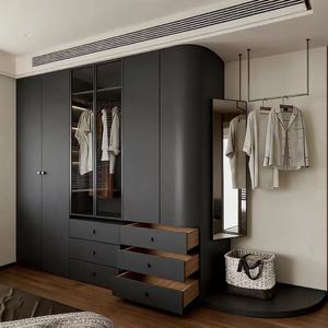 Armadio guardaroba in legno Balom Luxury Custom con finitura nera opaca, soluzione <span class=keywords><strong>salvaspazio</strong></span> per vestiti con anta in vetro - Product Image 5