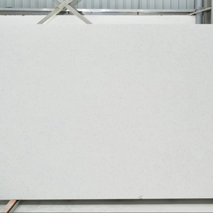 โซโห ไวท์ อินจินีเรด ควอตซ์ พร้อมโทนสีขาวสะอาดสไตล์เมืองและดีไซน์ร่วมสมัย - Product Image 1