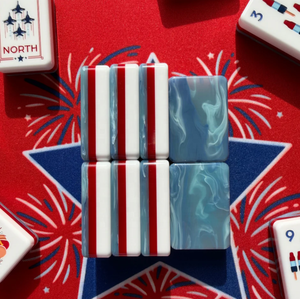 Juego de Mahjong de Lujo Conmemorativo de EE. UU. con Fuegos Artificiales, Fichas de Acrílico Cristalino, Talladas en 3 Capas, para el Hogar, Juego de Regalo de Mahjong para Jugar a Mano - Product Image 1