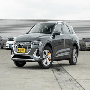 <span class=keywords><strong>Audi</strong></span> <span class=keywords><strong>Q4</strong></span> <span class=keywords><strong>2021</strong></span> 40 <span class=keywords><strong>E</strong></span>-<span class=keywords><strong>tron</strong></span> Entrepreneur Edition SUV R20 Usado, Volante a la Izquierda, Cuero Oscuro, Vehículo Eléctrico de Largo Alcance para Exportación - Product Image 2