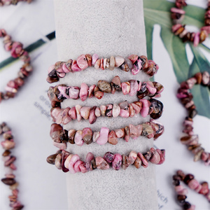 Piedras preciosas naturales <span class=keywords><strong>Chakra</strong></span> Crystal Healing Chip Stones Pulsera de Rodonita <span class=keywords><strong>para</strong></span> ventas - Product Image 3
