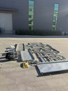 Plateforme élévatrice verticale suspendue pour échafaudage de construction série ZLP, utilisée pour le nettoyage de fenêtres ZLP 800 Para Plataforma - Product Image 3