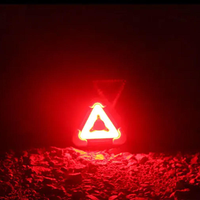Feu de signalisation de sécurité pour voiture, LED multifonctionnel, lumière d'urgence, charge solaire, triangle de sécurité, signalisation d'avertissement