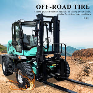 ISO CE 인증 홍첸 CPCD 4륜 구동 디젤 3톤 실내용 전지형 아티큘레이티드 지게차 - Product Image 4