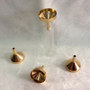 Funil pequeno do perfume do metal do tamanho do alumínio do ouro 18x22mm para o reenchimento do perfume - Product Image 1