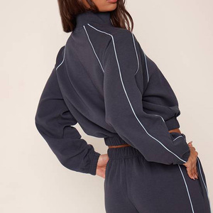 Sudadera con cremallera de un cuarto y ribete en contraste personalizado para mujer, de largo recortado, con dobladillo elástico, de algodón grueso, estilo streetwear. - Product Image 3