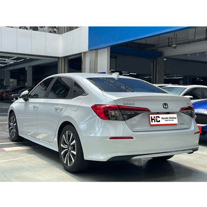 Gli giovani apprezzano le Honda Civic E-CVT 5 posti ibride del 2022 con guida a sinistra, sedili in tessuto, pneumatici R17, auto berlina usate. - Product Image 2