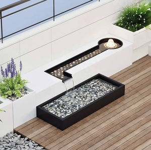 Fontaine d'eau extérieure autoportante en acier poudré noir et blanc avec cascade et éclairage pour jardin - Vente en gros - Product Image 1