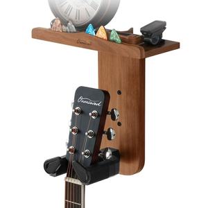 Soporte de guitarra de madera Omnivod, montado en la pared con estante para exhibir ukeleles y violines - Product Image 1
