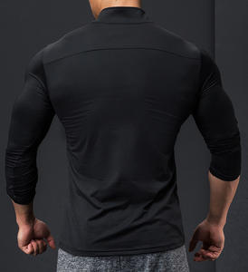 <span class=keywords><strong>T</strong></span>-<span class=keywords><strong>Shirt</strong></span> da Allenamento ad Asciugatura Rapida Personalizzata all'Ingrosso, Abbigliamento Sportivo Maschile per Palestra, Yoga e Ciclismo - Product Image 4