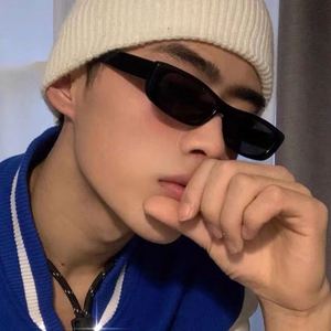 Gafas de Sol Cuadradas Vintage 2025 con Logotipo Personalizado, Gafas de Sol Rectangulares con Marco Pequeño y Protección UV400 para Hombre y Mujer - Product Image 3