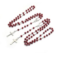 Parfum de rose rouge perle en bois pendentif croix sainte Maria Center collier fait main chapelet catholique avec boîte