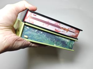 บริการการพิมพ์แผ่นฟอยล์สีทองแบบพ่นพิมพ์ออฟเซ็ตพิมพ์ปกแข็งปรับแต่งได้ - Product Image 5