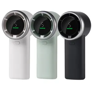 Nieuwe Aankomst Hoge Snelheid Digitaal Display Handheld Turbo Fan Kc Batterij Draagbare Ventilator Met 5 Snelheden Voor Reizen Buitenshuis Kantoor