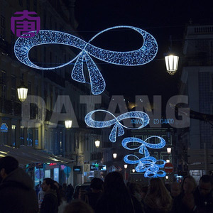 Guirlandes lumineuses de Noël en forme de nœuds pour les rues commerçantes, les boulevards, les quartiers hôteliers et la décoration festive en hauteur - Product Image 6