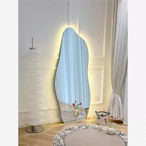 Specchio <span class=keywords><strong>da</strong></span> <span class=keywords><strong>parete</strong></span> tridimensionale a corpo intero in vetro a LED moderno unico e senza bordi - Product Image 5