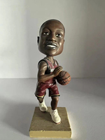 Figurine en résine sculptée en 3D pour joueur de basket-ball personnalisé Bobblehead pour les fans de sport et les récompenses d'entreprise Livraison rapide