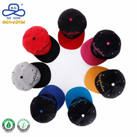 Gorra de Béisbol Snapback de Dos Tonos, Negra y Roja, con Logotipo Personalizado, Estilo Hip Hop, Unisex, para un Look Urbano