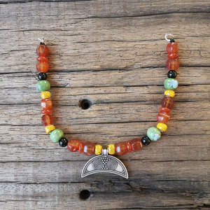 Collier en céramique à 3 rangs pour femme, bijoux vikings, onyx orange, perles superposées, style classique, héritage culturel slave, bijoux tribaux - Product Image 3