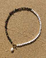 Collier fait main en perles d'eau douce et en copeaux d'aigue-marine, demi-perles et demi-chips, longueur personnalisée, charme en perle, collier ras du cou, fermoir en acier inoxydable OT