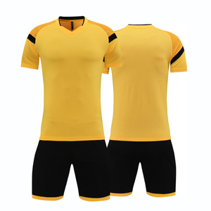 Maillot de football pour homme, uniforme de football personnalisé, maillot de football en sublimation, maillot de football respirant en polyester, maillot de sport pour adulte - Product Image 2