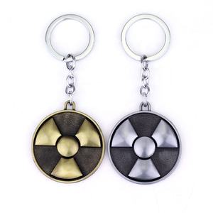 Juego de la serie accesorios Metal malvado residente 8 logotipo coche llavero hombres - Product Image 5