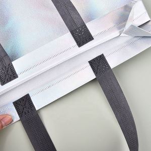 Bolsas de Regalo Metálicas Doradas de Alta Calidad, Recicladas, Laminadas y No Tejidas - Product Image 6