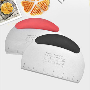 Cortador de masa de acero inoxidable, picadora con Mango antideslizante, con medición - Product Image 1