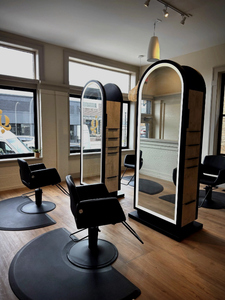 Muebles de Salón de Belleza Estación de Estilismo de Doble Cara con Espejo de Barbero para Peluquería en Arco de Madera con Luz Led - Product Image 5