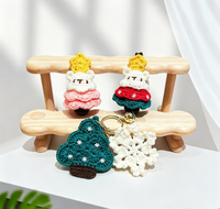 Porte-clés créatif en peluche et crochet en forme d'ours en peluche pour sapin de Noël, pendentif de sac mignon de dessin animé pour couples, petit cadeau