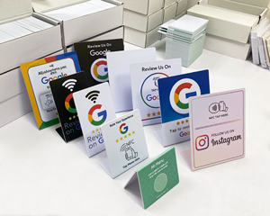 Cartão RFID de revisão de Google para redes sociais NFC personalizado com chip NFC de 13,56 MHz