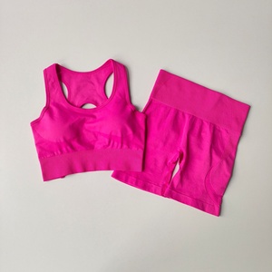 Abbigliamento Sportivo da Palestra, Set di Pantaloncini a Vita Alta con Effetto Push-Up, Completo Fitness da Donna, Set Yoga Senza Cuciture - Product Image 2