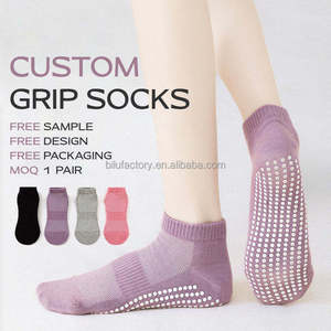 Chaussettes de yoga et de Pilates respirantes, douces, tricotées, antidérapantes, pour la danse et le sport - Chaussettes de trampoline à grip montant - Product Image 1