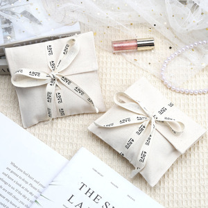 Biểu Tượng Tùy Chỉnh In Nữ Tính Thời Trang Hữu Cơ Vải Phong Bì Túi Cho Bàn Chải Bụi Giá Rẻ Vải Trang Điểm Mỹ Phẩm Pouch - Product Image 3